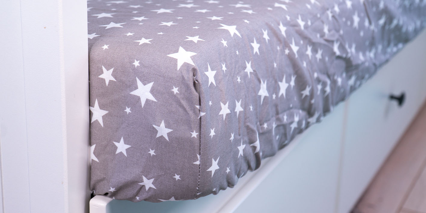 Prześcieradło z gumką 80x160 cm 100% bawełna POLSKIE kosmos mały